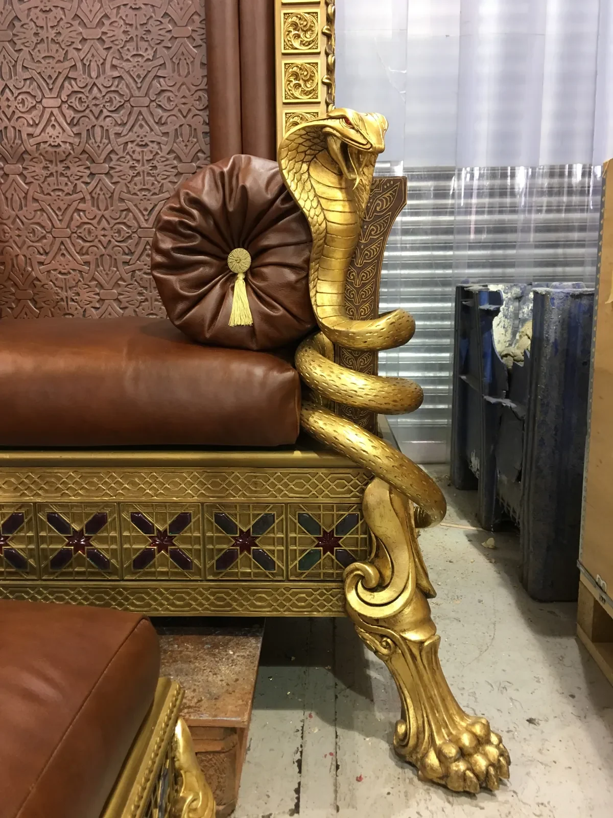 Ornate Thrones & Sculptural Furniture, documentation image 6
