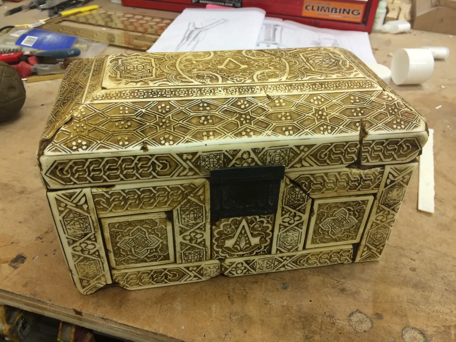 Props, Artefacts & Fine Detail